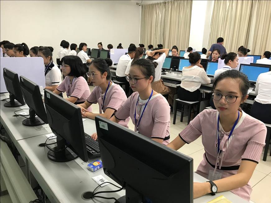 说明: D:\2018年新闻\第八届全国商务秘书职业技能大赛新闻稿\永利官网文秘学子全国商务秘书大赛再创佳绩图3.jpg