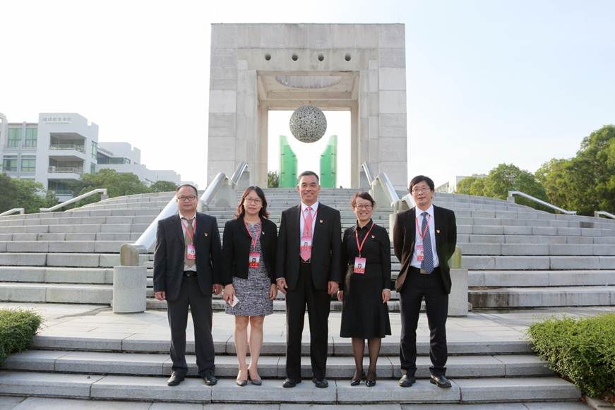 说明: F:\Users\Administrator\Desktop\学校党代会\党代会\合影\中国共产党永利欢乐娱人城第一届纪律检查委员会全体委员合影.JPG