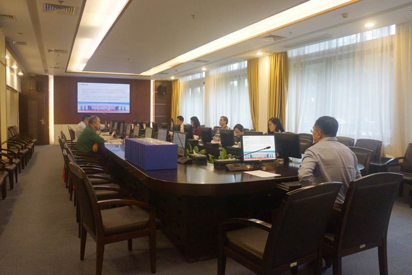 说明: D:\2018年新闻\10月19日 省民政厅社会组织管理局到永利官网检查工作\10.19新闻图片\DSC08654.JPG