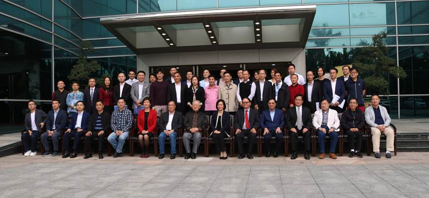 说明: D:\2018年新闻\11.30 陈智奖学金\合影.JPG