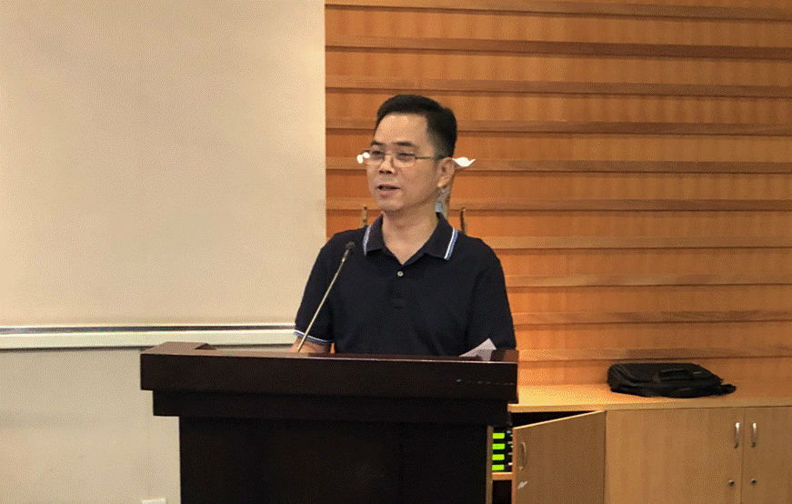 说明: D:\2019年新闻\永利官网成功举办2019年新教师暨专业学院任课教师培训班\02刘书记讲话.png